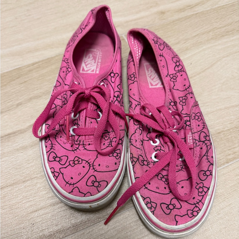 Pink Hello Kitty Vans